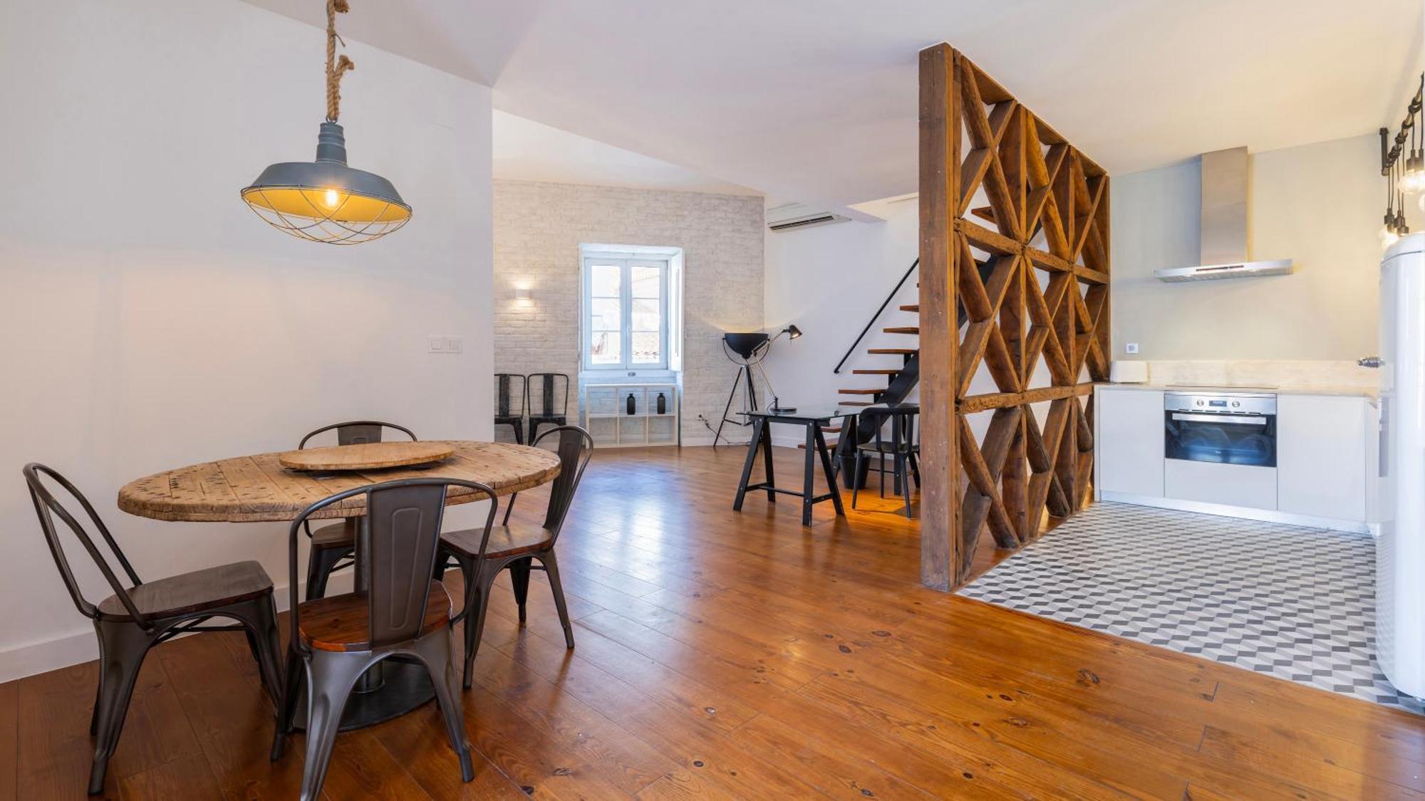 Charming 3Bdr Duplex In City Center By Lovelystay Lissabon Exterior foto