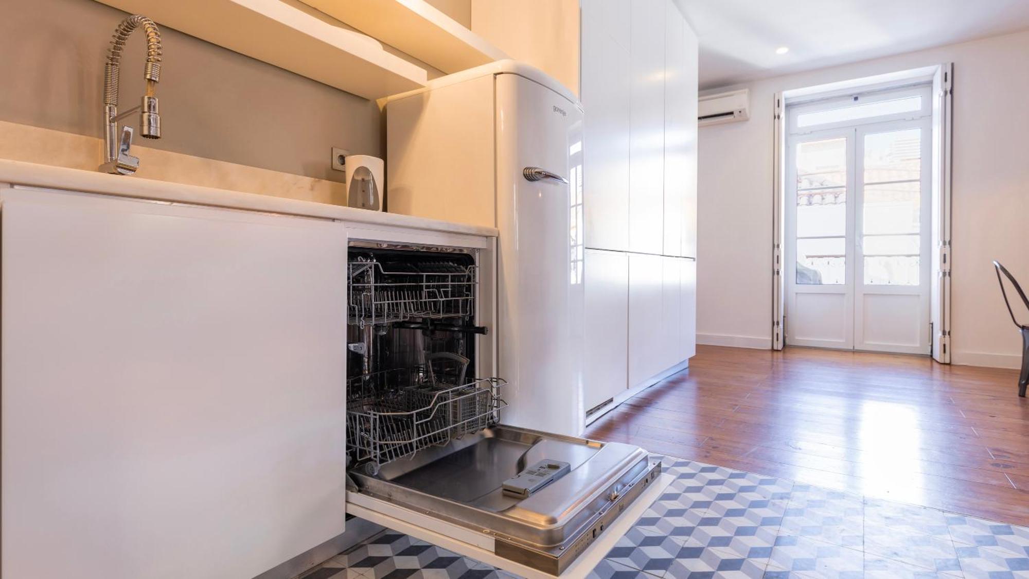 Charming 3Bdr Duplex In City Center By Lovelystay Lissabon Exterior foto