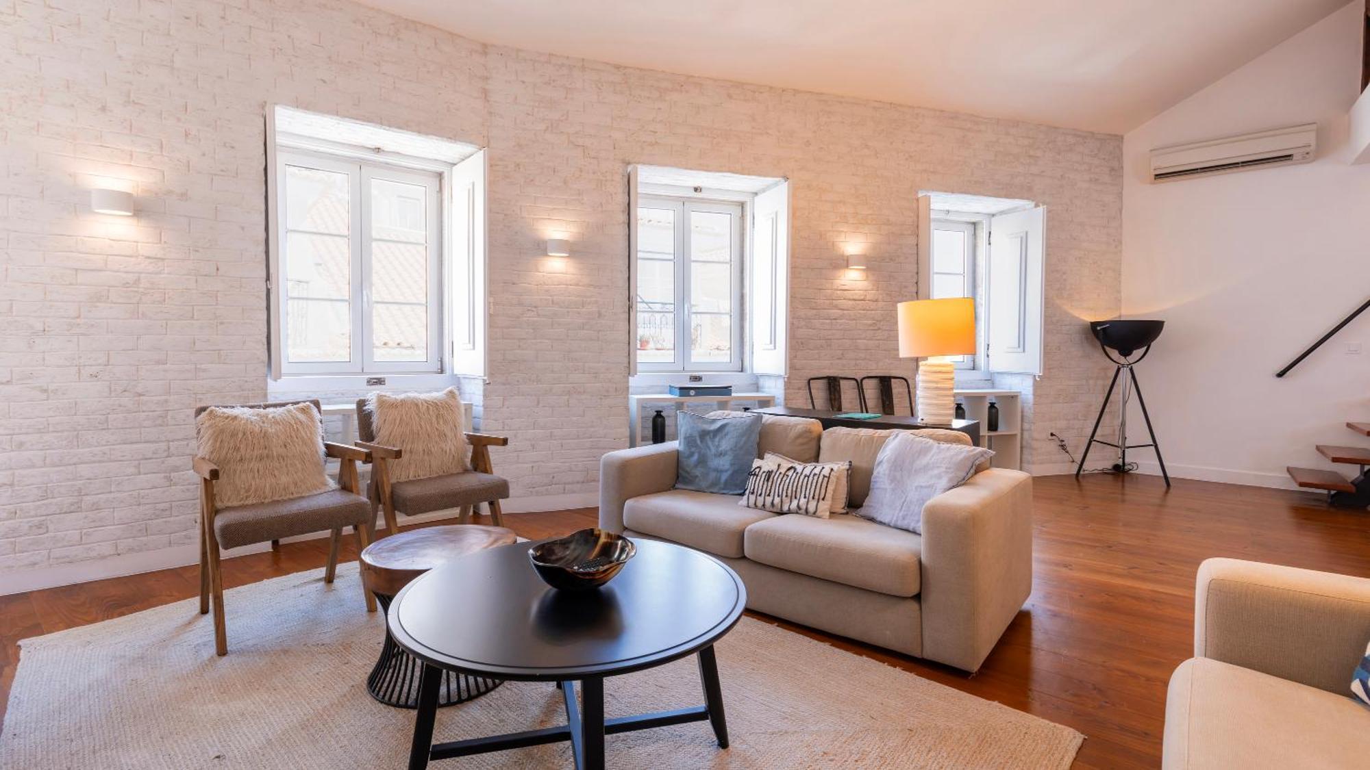 Charming 3Bdr Duplex In City Center By Lovelystay Lissabon Exterior foto